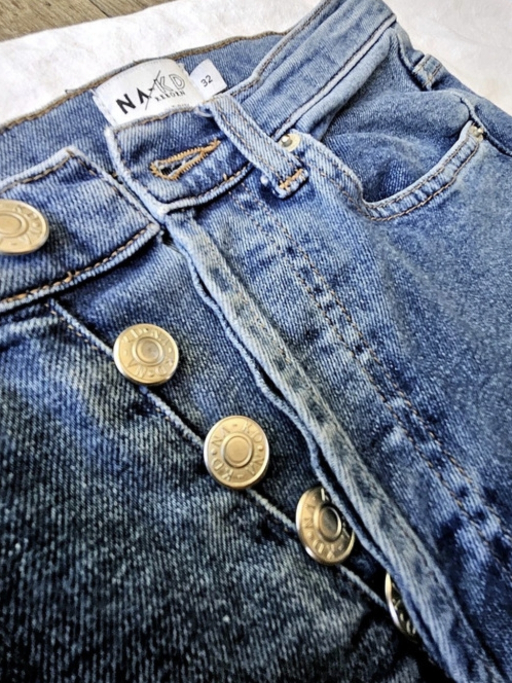 NA-KD Straight Leg Jeans in Blue Waist 32